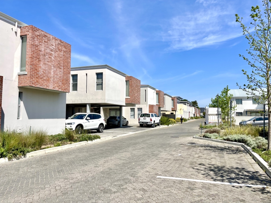 1 Bedroom Property for Sale in Hoog En Droog Western Cape